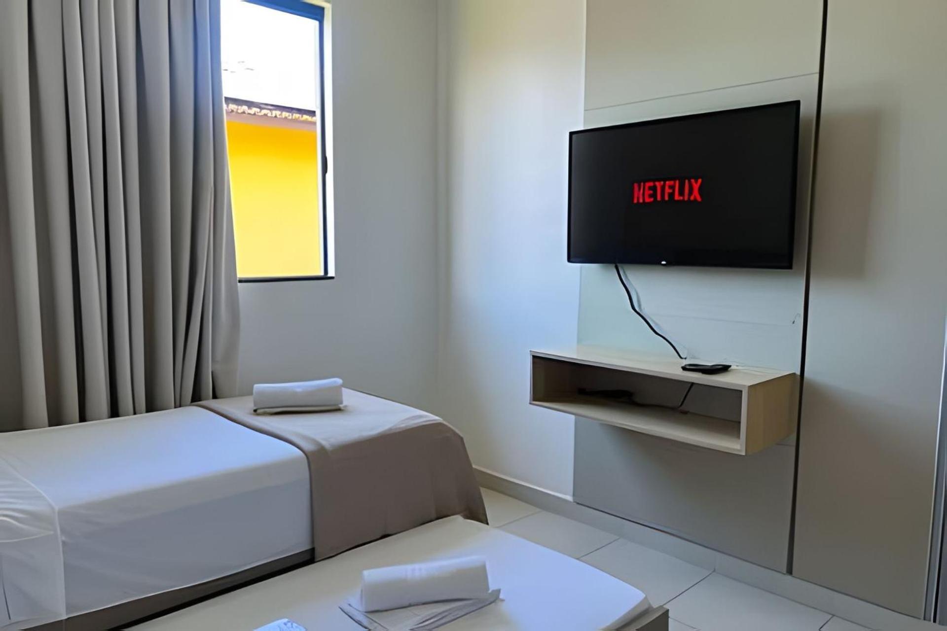 Em Frente A Praia; 2 Quartos; Wifi 300 Mbs; Ate 6 Pessoas; No 2 Pavimento; Estacionamento Gratuito 1 Carro